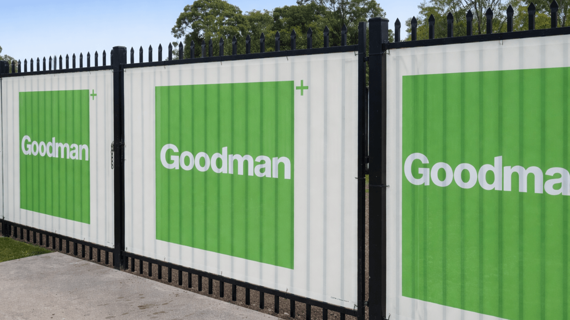 It’s a small detail, but it’s the difference between a banner that looks like a temporary construction product and one that reads like a proper piece of project marketing.